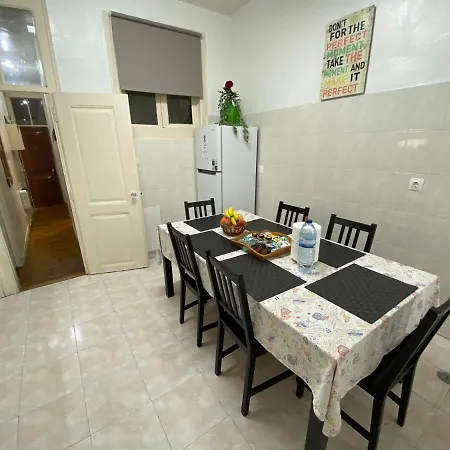 Manjericos House Apartman