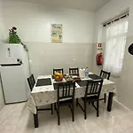 Manjericos House